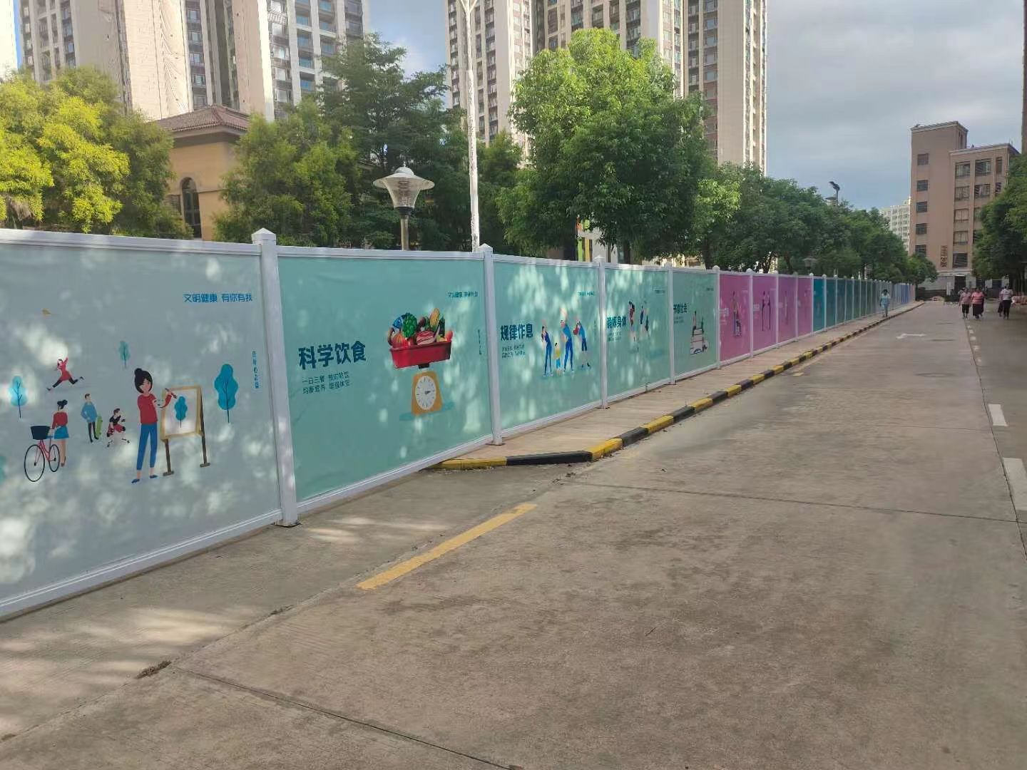 圍擋廠家建筑圍擋結(jié)構(gòu)的常見(jiàn)設(shè)計(jì)思路 【旭東圍擋】